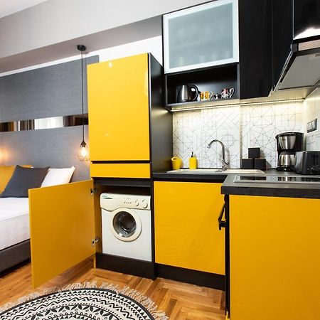 Downtown Luxury Boutique Suites : The Yellow Suite Saloniki Zewnętrze zdjęcie