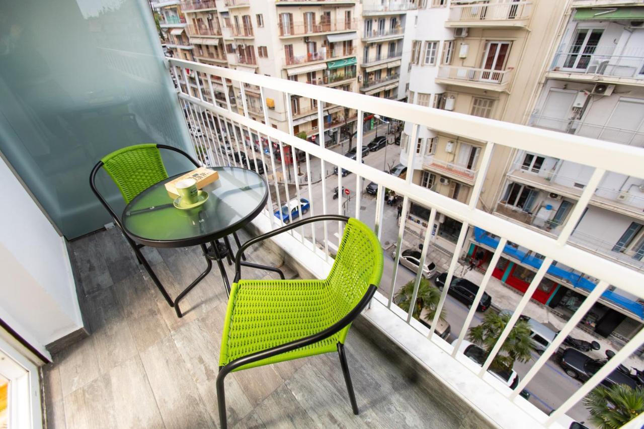 Downtown Luxury Boutique Suites : The Yellow Suite Saloniki Zewnętrze zdjęcie